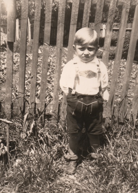 around 1948 Heinz Winbeck at the age of 2 years <br> © Gerhilde Winbeck